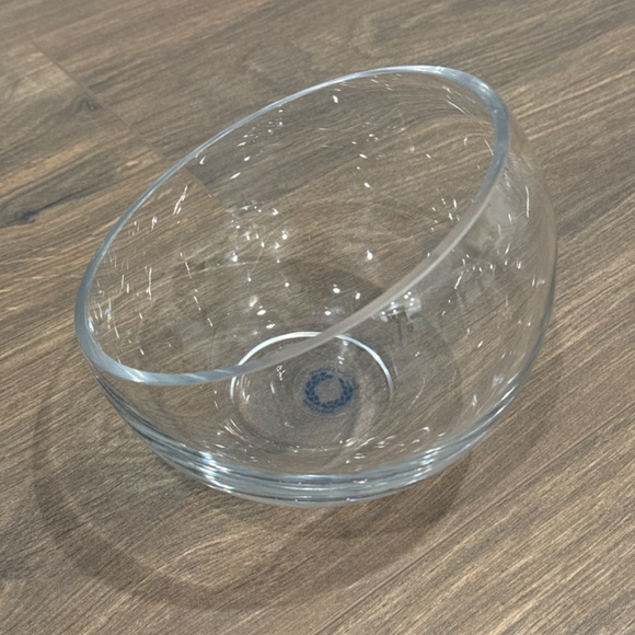 New Handcrafted Glassware Bowl for display storage fruits, snacks, fishes,… - Picture 4 of 6